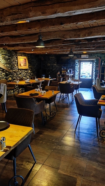 Privatisation de restaurant dans la vallée du Luron